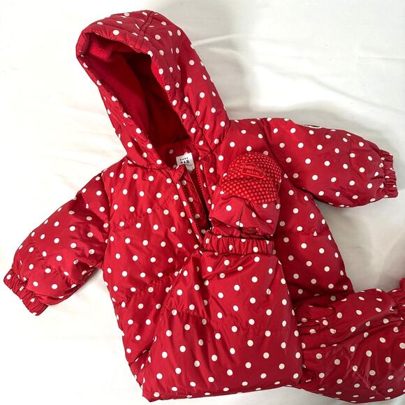 Baby Gap ColdControl Ultra Max Down Red & White Polka Dot Snowsuit Sz 0-6 mo - Picture 1 of 9